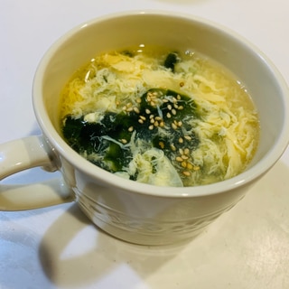 ふわふわ卵とわかめの中華スープ